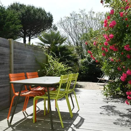 Nyaraló Maison A Avec Jardin, Piscine Et Forfait Menage Inclus - Fr-1-434-5